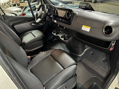 2026 Mercedes-Benz Sprinter 2500 Standard Roof I4 Diesel HO 144 AWD