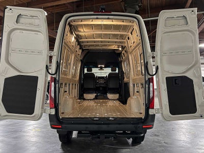 2026 Mercedes-Benz Sprinter 2500 Standard Roof I4 Diesel HO 144 AWD