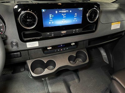 2026 Mercedes-Benz Sprinter 2500 Standard Roof I4 Diesel HO 144 AWD