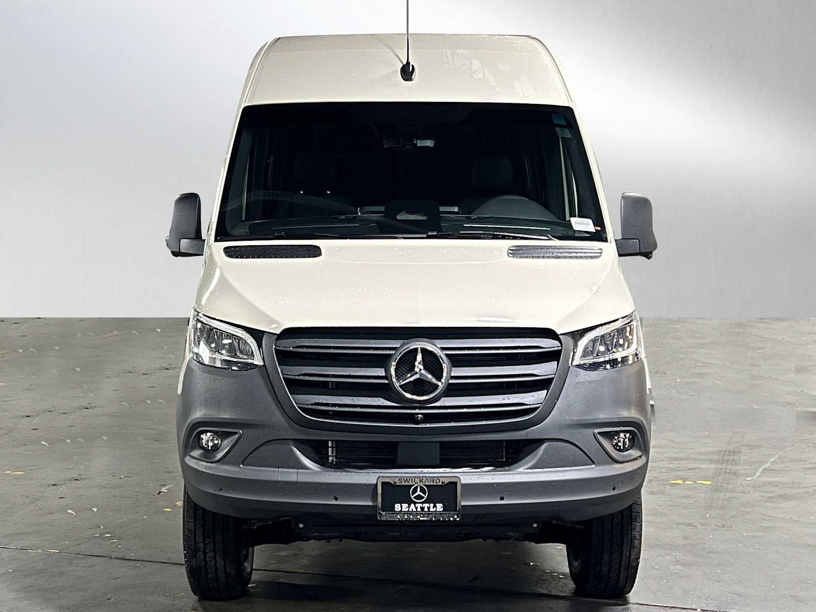 2026 Mercedes-Benz Sprinter 2500 Standard Roof I4 Diesel HO 144 AWD