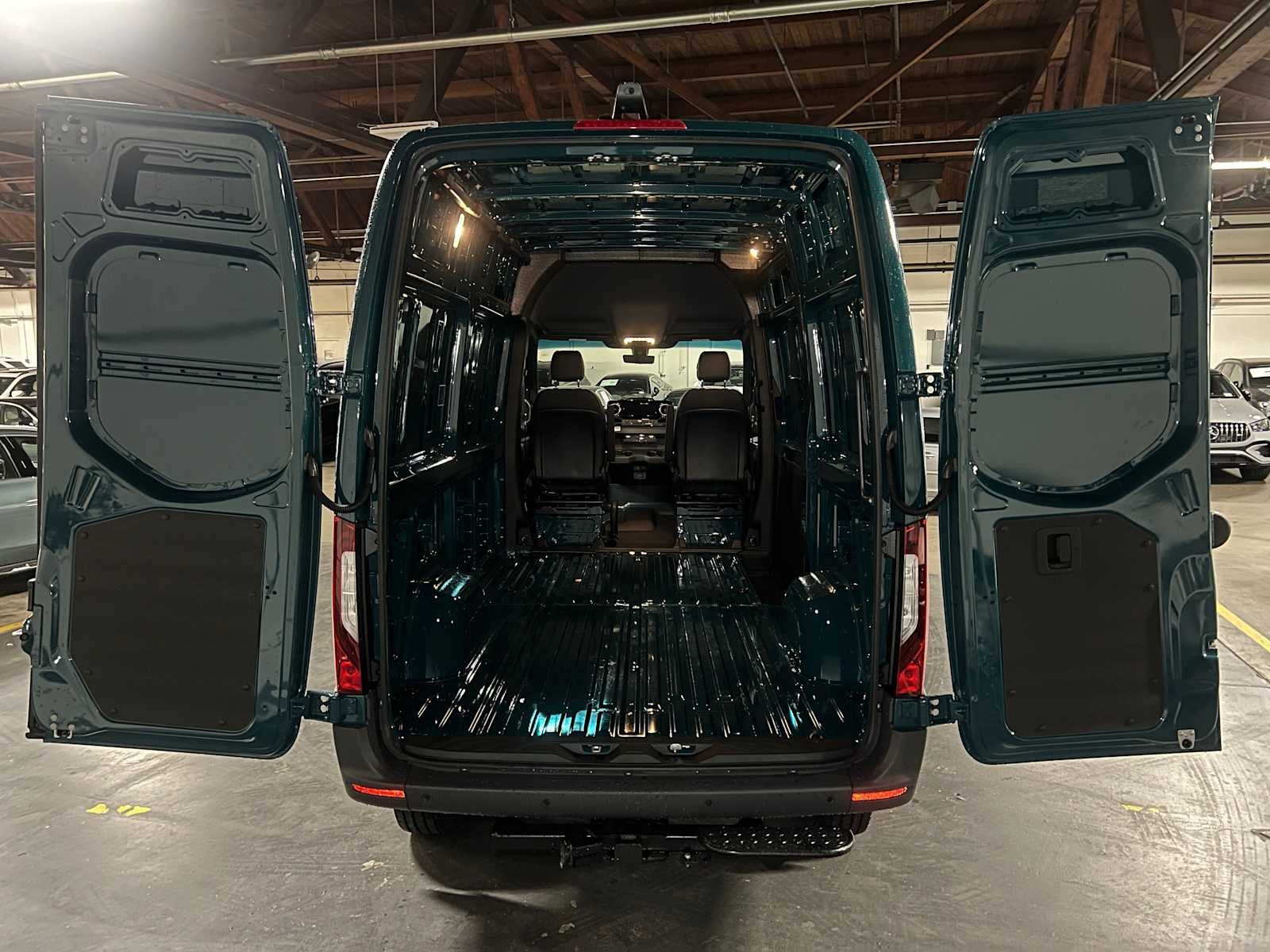 2026 Mercedes-Benz Sprinter Cargo Van 2500 Standard Roof I4 Diesel HO 144 AWD