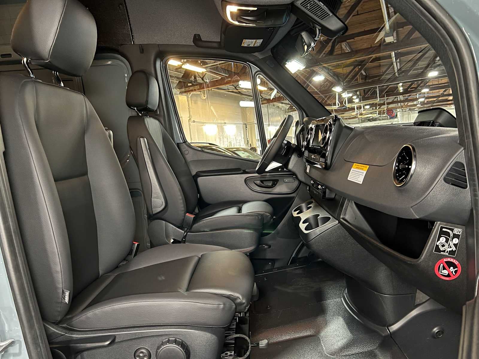 2026 Mercedes-Benz Sprinter 2500 Standard Roof I4 Diesel HO 144 AWD