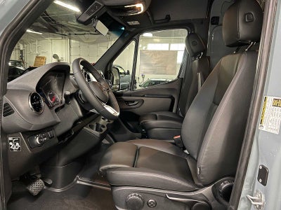 2026 Mercedes-Benz Sprinter 2500 Standard Roof I4 Diesel HO 144 AWD
