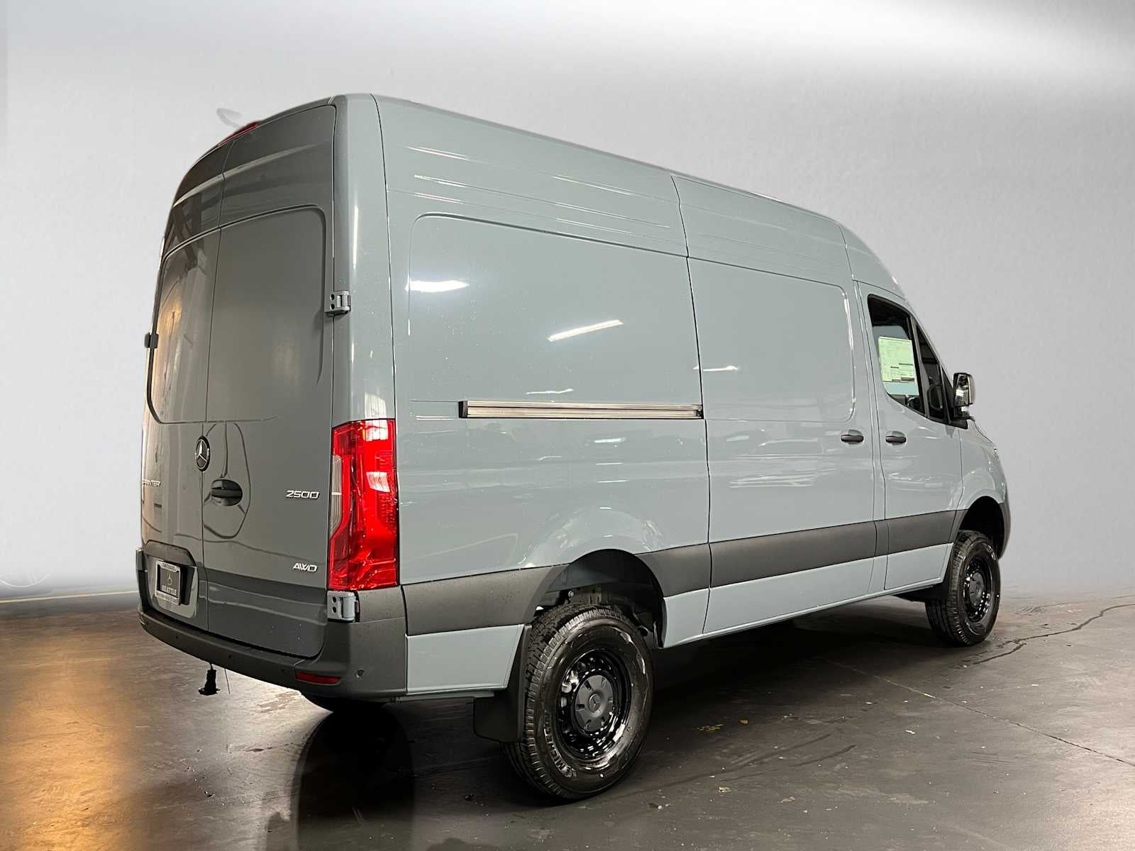 2026 Mercedes-Benz Sprinter 2500 Standard Roof I4 Diesel HO 144 AWD