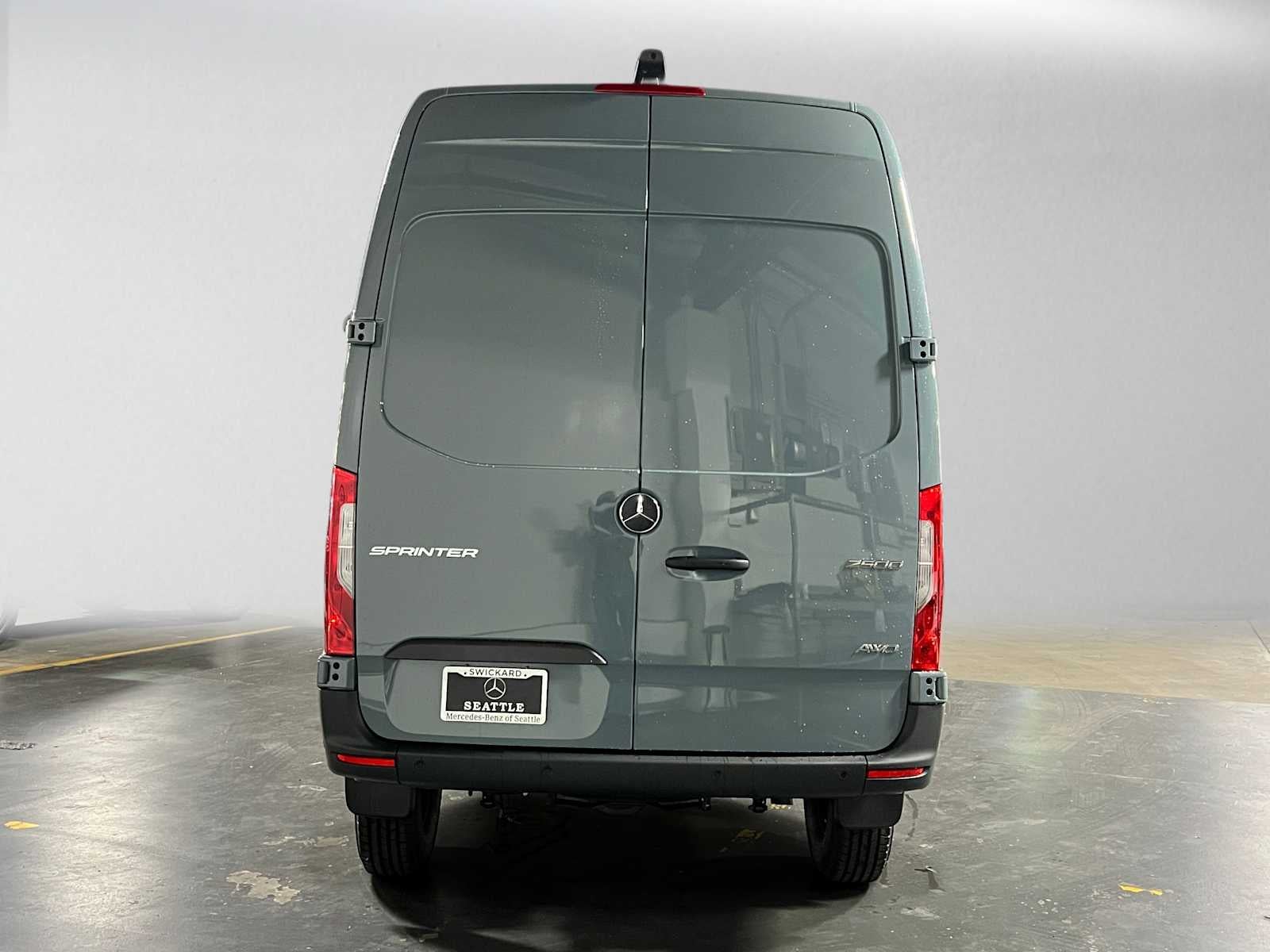 2026 Mercedes-Benz Sprinter 2500 Standard Roof I4 Diesel HO 144 AWD