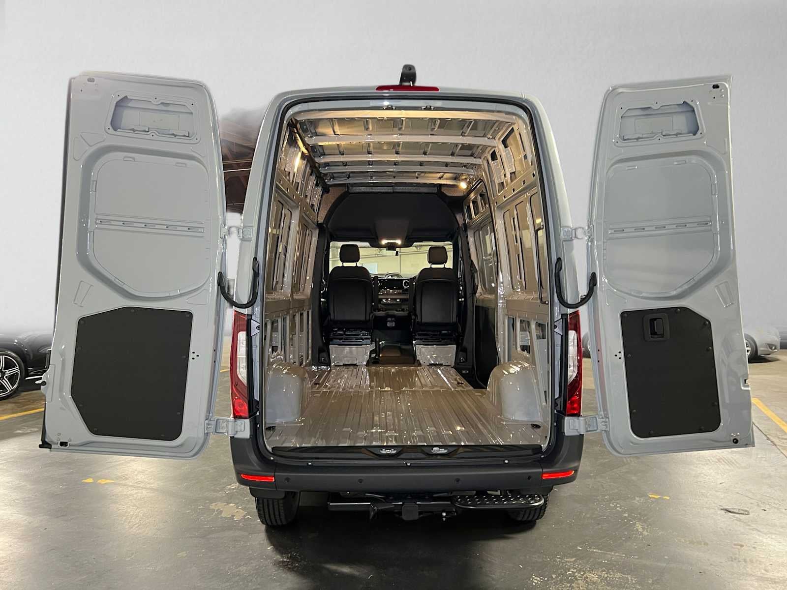 2027 Mercedes-Benz Sprinter Cargo 2500 Standard Roof I4 Diesel HO 144 AWD