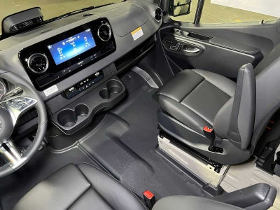 2027 Mercedes-Benz Sprinter Cargo 2500 Standard Roof I4 Diesel HO 144 AWD