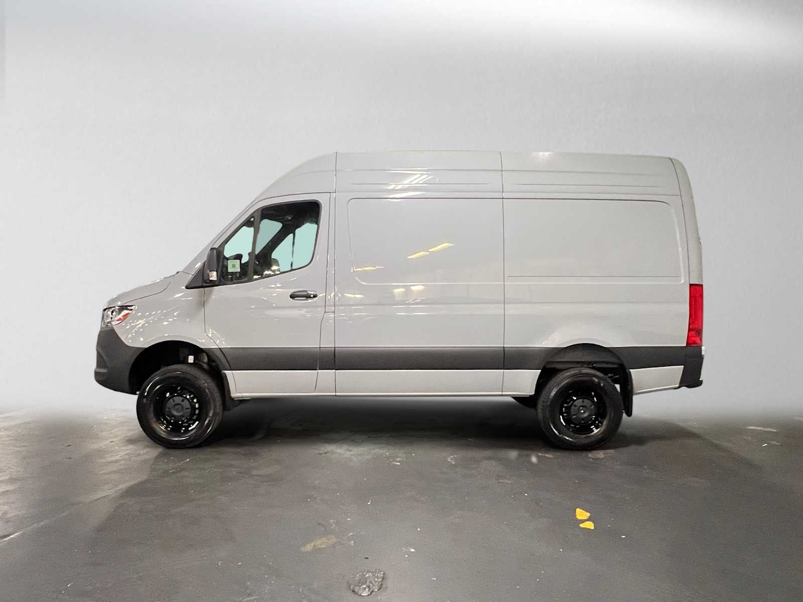 2025 Mercedes-Benz Sprinter Cargo Van 2500 Standard Roof I4 Diesel HO 144 AWD
