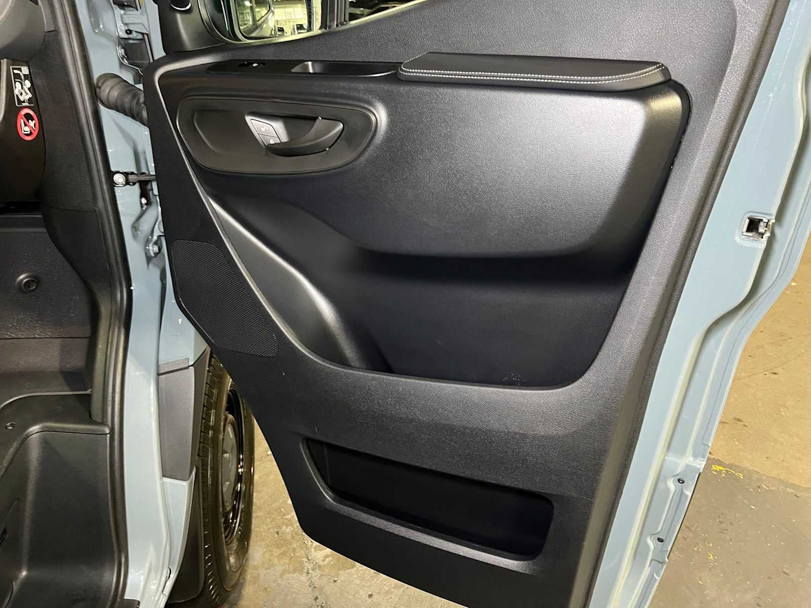 2026 Mercedes-Benz Sprinter Cargo 2500 Standard Roof I4 Diesel HO 144 AWD