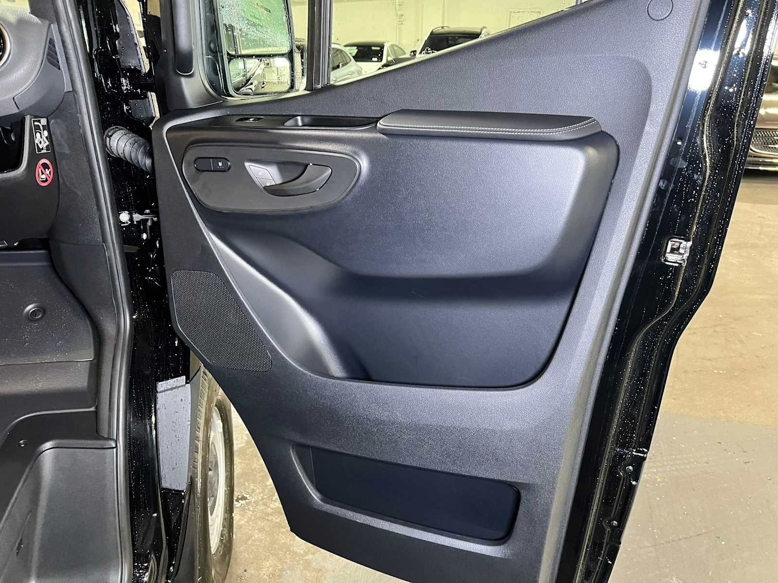 2026 Mercedes-Benz Sprinter Cargo 2500 Standard Roof I4 Diesel HO 144 AWD