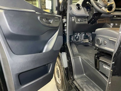 2026 Mercedes-Benz Sprinter Cargo 2500 Standard Roof I4 Diesel HO 144 AWD
