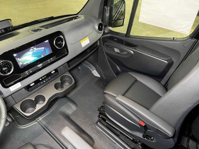 2026 Mercedes-Benz Sprinter Cargo 2500 Standard Roof I4 Diesel HO 144 AWD