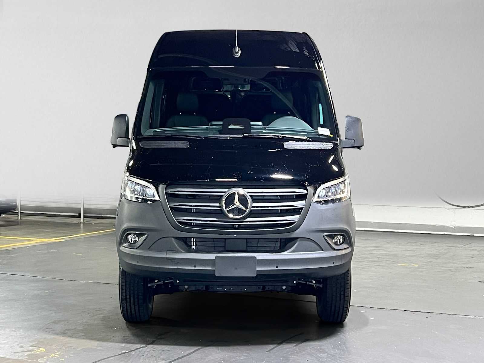2026 Mercedes-Benz Sprinter Cargo 2500 Standard Roof I4 Diesel HO 144 AWD