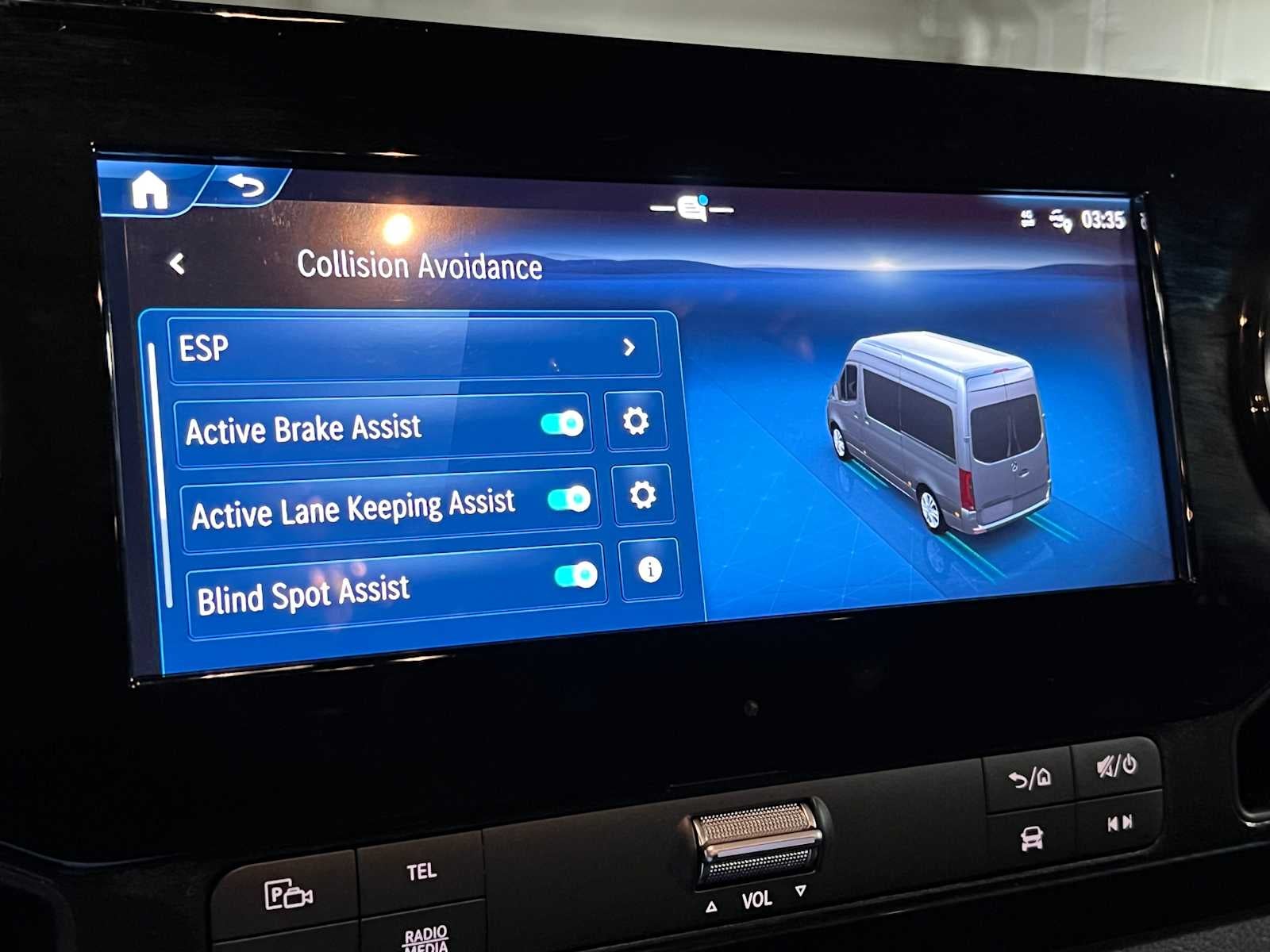 2026 Mercedes-Benz Sprinter 2500 Standard Roof I4 Diesel HO 144 AWD