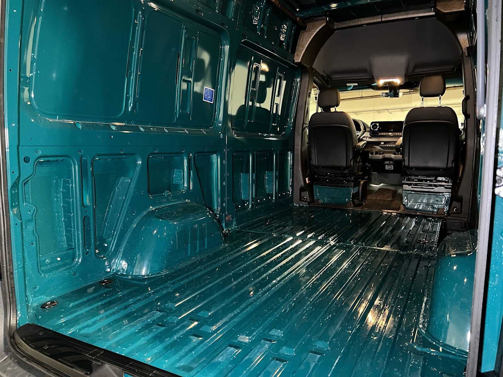 2026 Mercedes-Benz Sprinter 2500 Standard Roof I4 Diesel HO 144 AWD