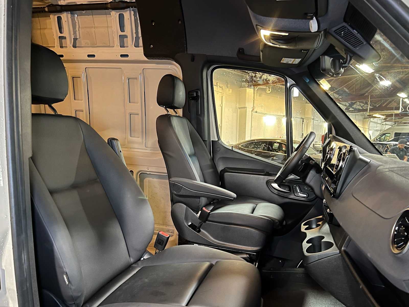2026 Mercedes-Benz Sprinter 2500 Standard Roof I4 Diesel HO 144 AWD