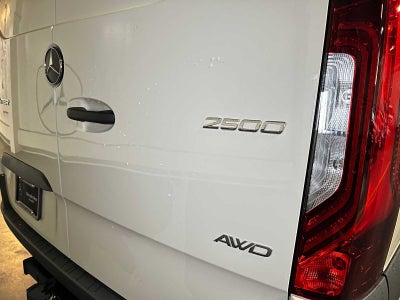 2026 Mercedes-Benz Sprinter 2500 Standard Roof I4 Diesel HO 144 AWD