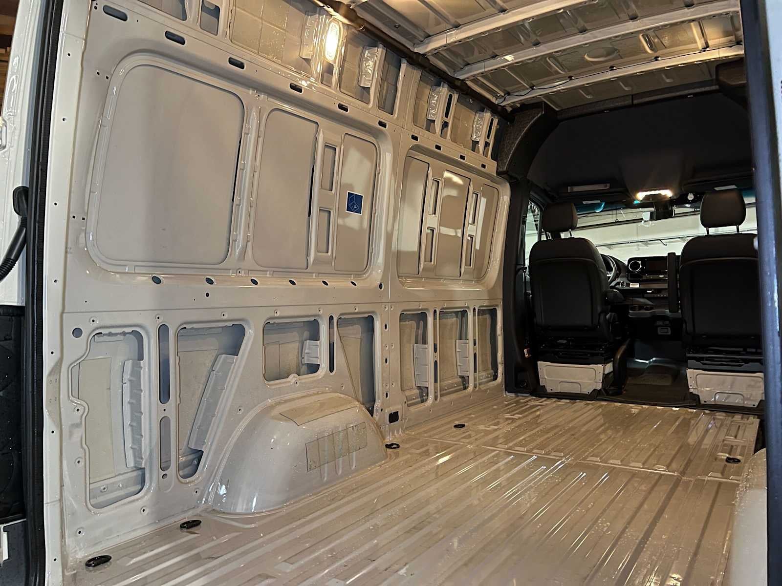2026 Mercedes-Benz Sprinter 2500 Standard Roof I4 Diesel HO 144 AWD