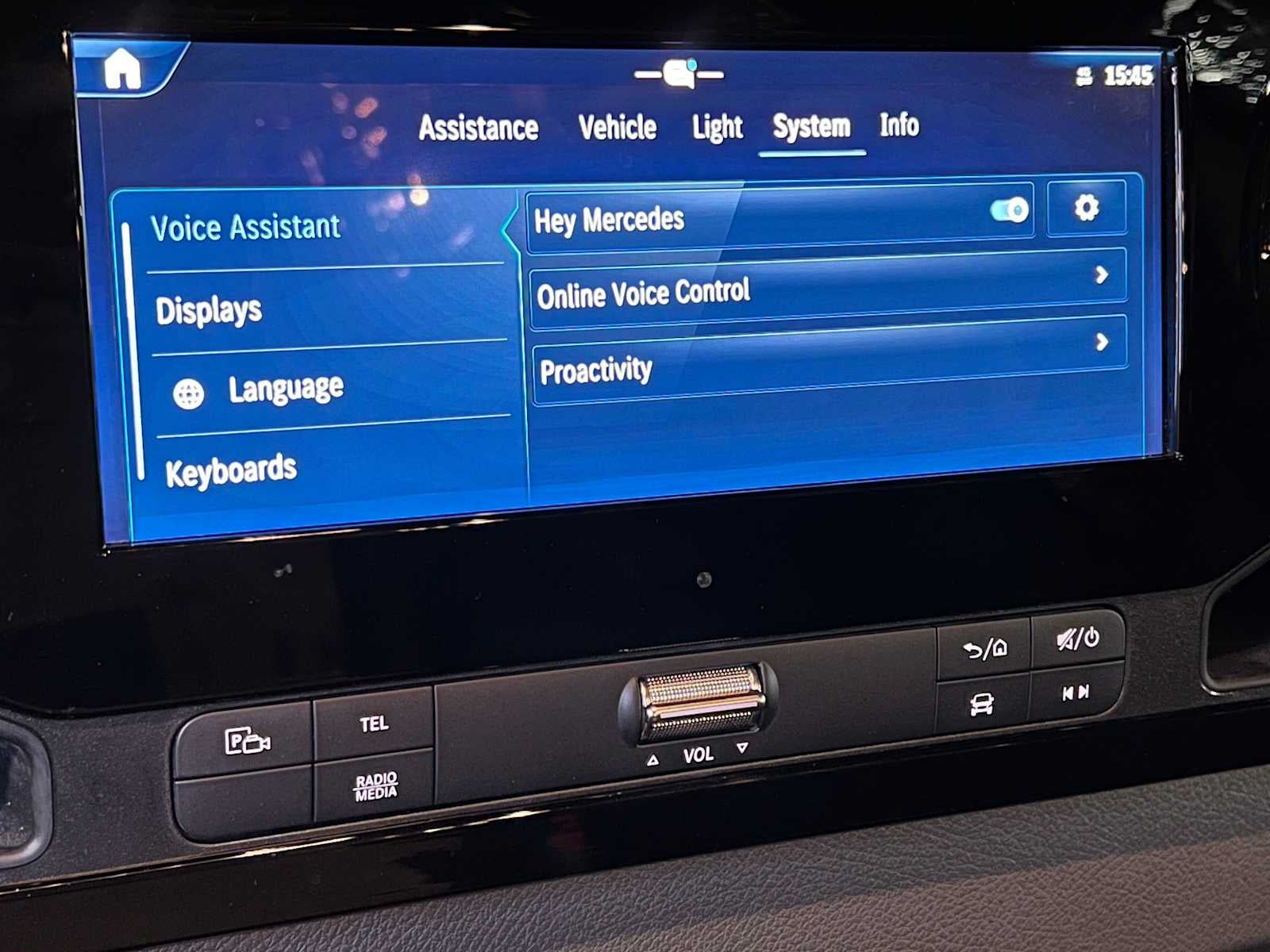 2026 Mercedes-Benz Sprinter 2500 Standard Roof I4 Diesel HO 144 AWD