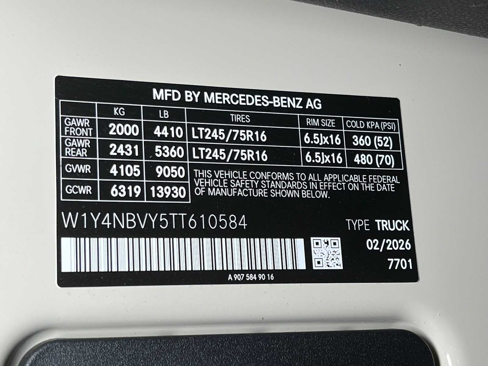 2026 Mercedes-Benz Sprinter 2500 Standard Roof I4 Diesel HO 144 AWD