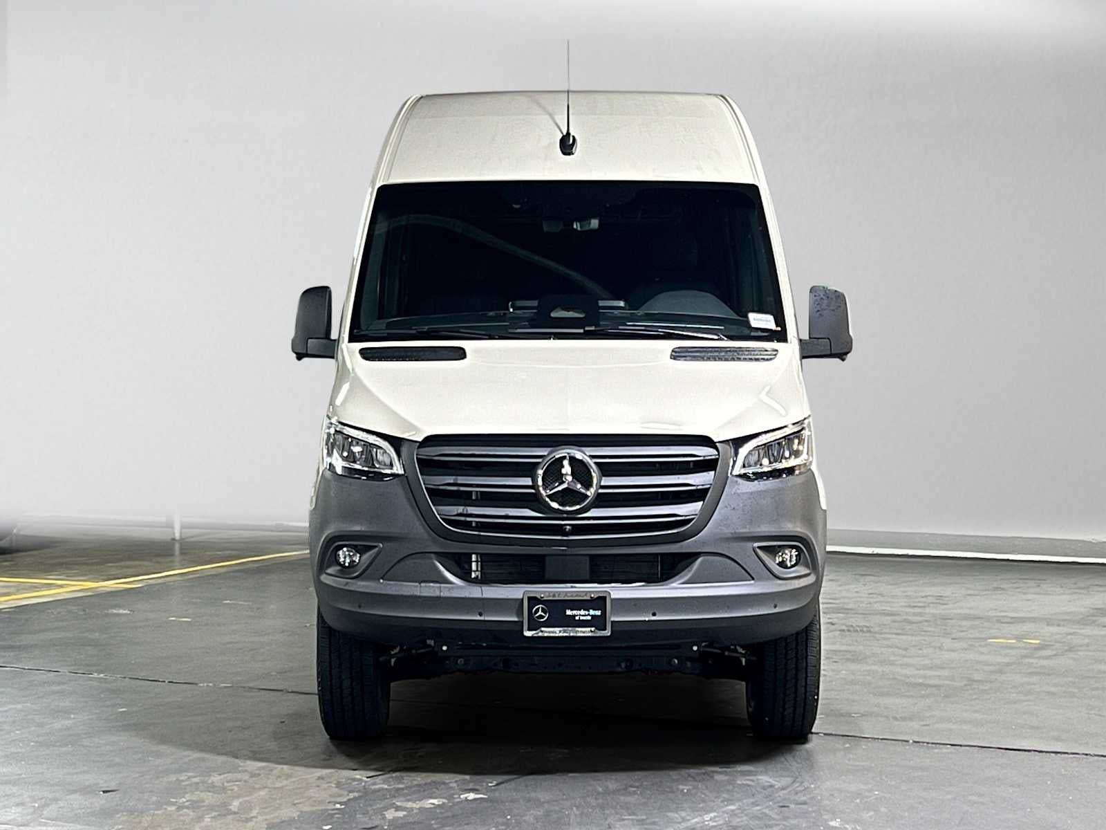2026 Mercedes-Benz Sprinter 2500 Standard Roof I4 Diesel HO 144 AWD