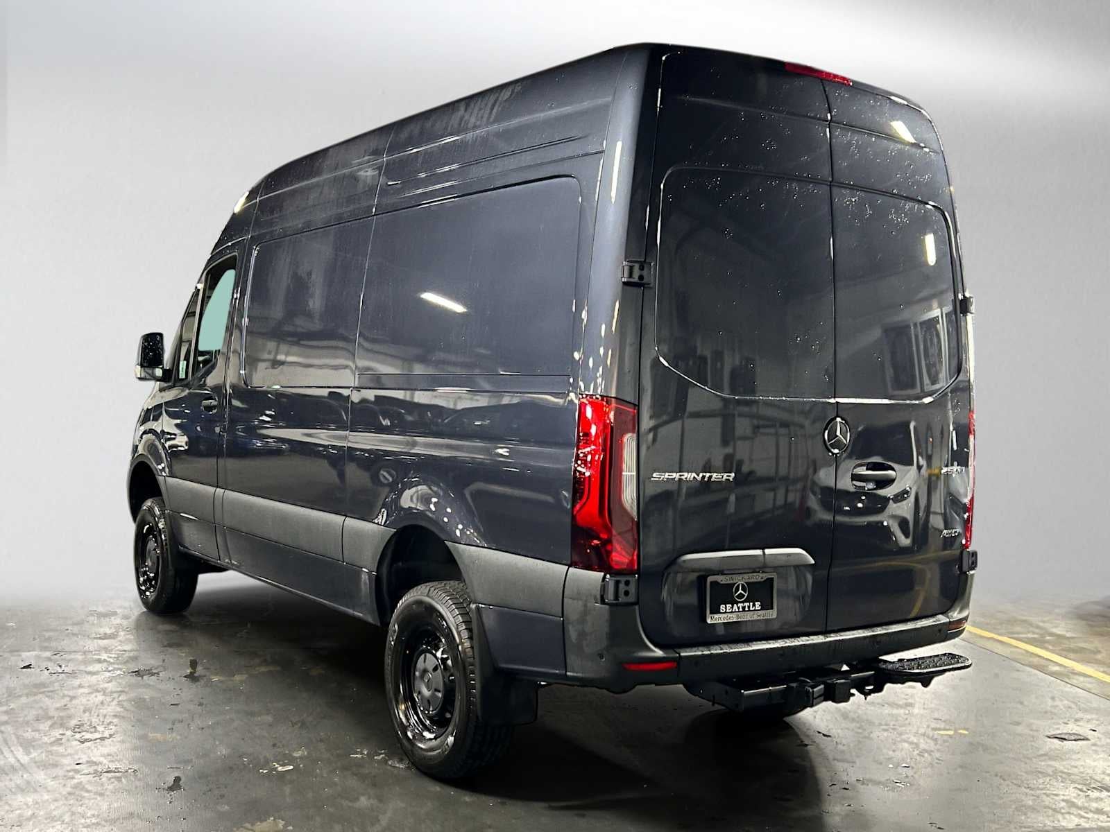 2026 Mercedes-Benz Sprinter 2500 Standard Roof I4 Diesel HO 144 AWD