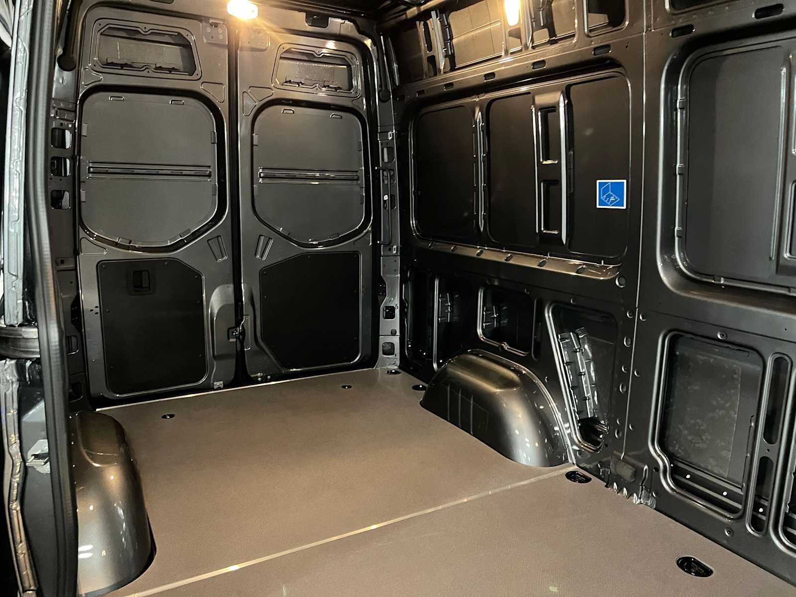 2026 Mercedes-Benz Sprinter Cargo 2500 Standard Roof I4 Diesel HO 144 AWD