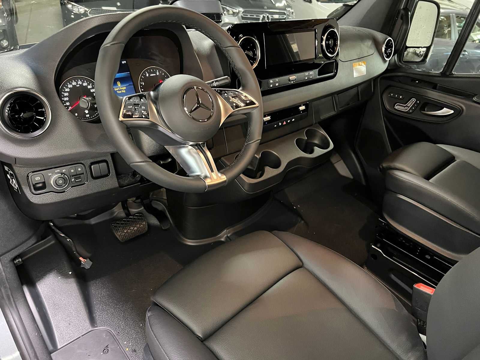 2026 Mercedes-Benz Sprinter Cargo 2500 Standard Roof I4 Diesel HO 144 AWD