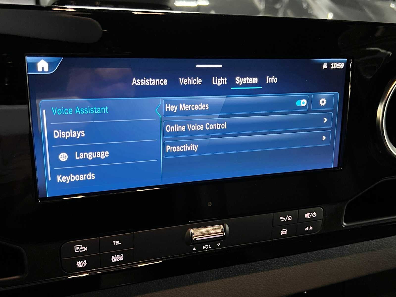 2026 Mercedes-Benz Sprinter Cargo 2500 Standard Roof I4 Diesel HO 144 AWD