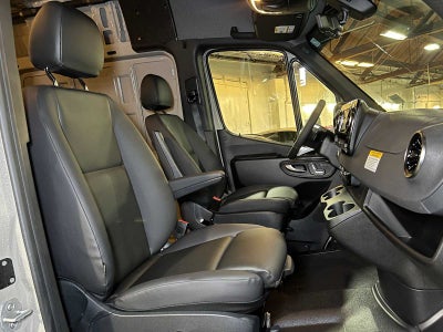 2026 Mercedes-Benz Sprinter 2500 Standard Roof I4 Diesel HO 144 AWD