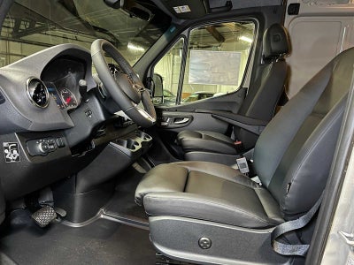 2026 Mercedes-Benz Sprinter 2500 Standard Roof I4 Diesel HO 144 AWD