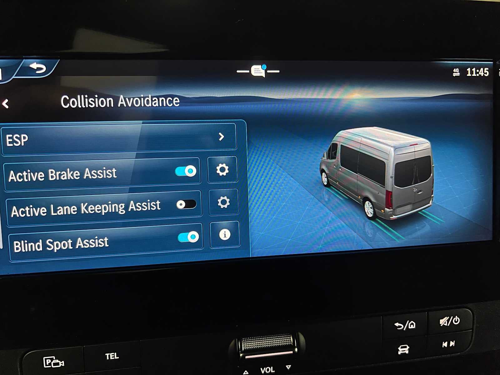 2026 Mercedes-Benz Sprinter 2500 Standard Roof I4 Diesel HO 144 AWD