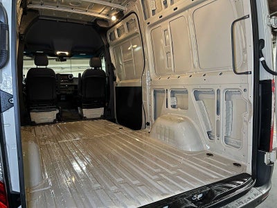 2026 Mercedes-Benz Sprinter 2500 Standard Roof I4 Diesel HO 144 AWD