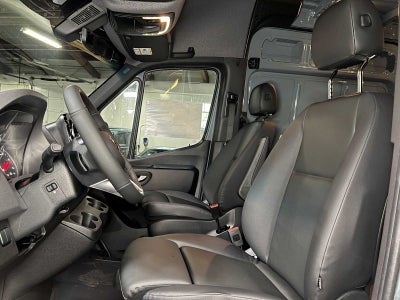2026 Mercedes-Benz Sprinter 2500 Standard Roof I4 Diesel HO 144 AWD