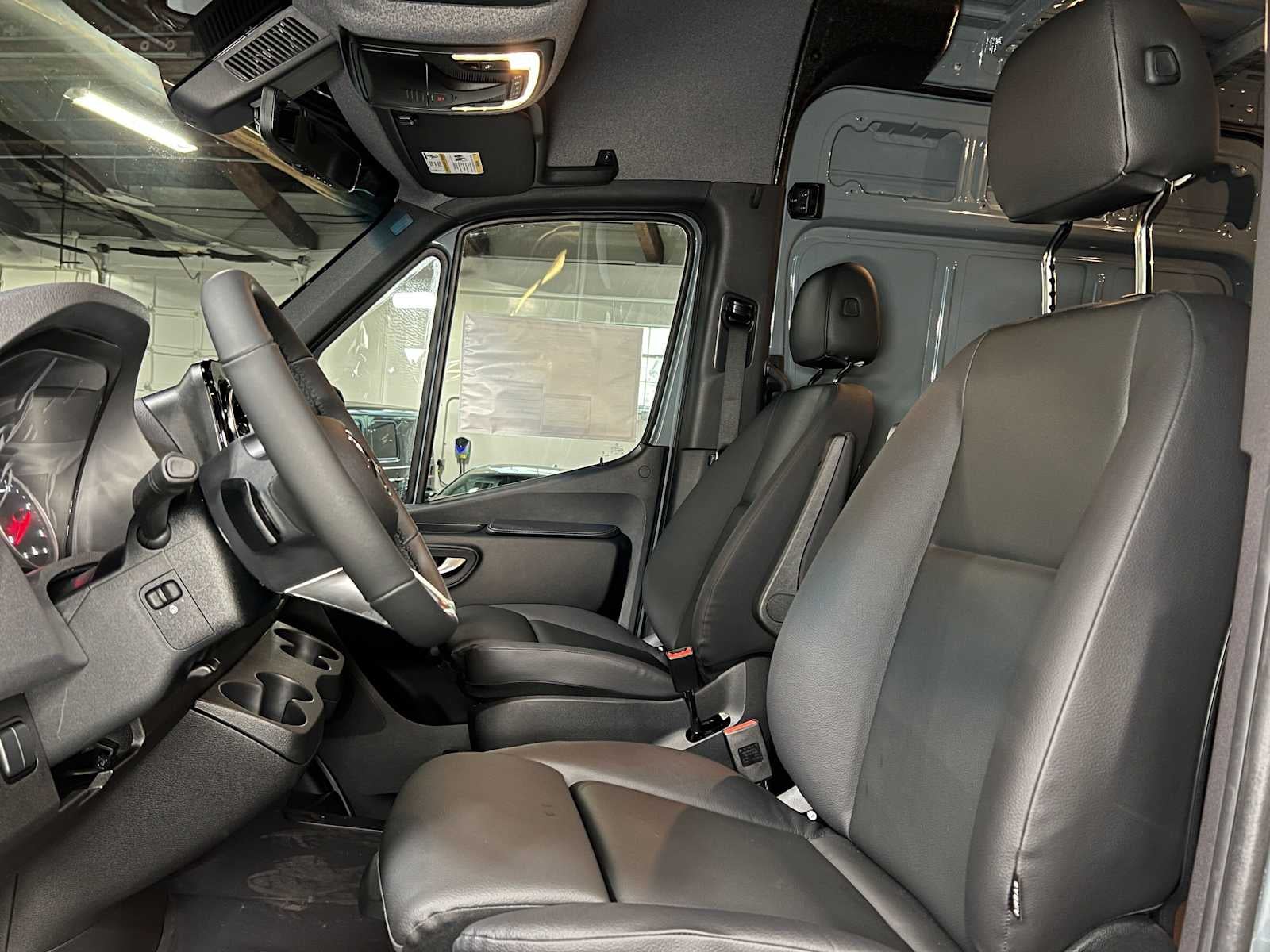 2026 Mercedes-Benz Sprinter 2500 Standard Roof I4 Diesel HO 144 AWD