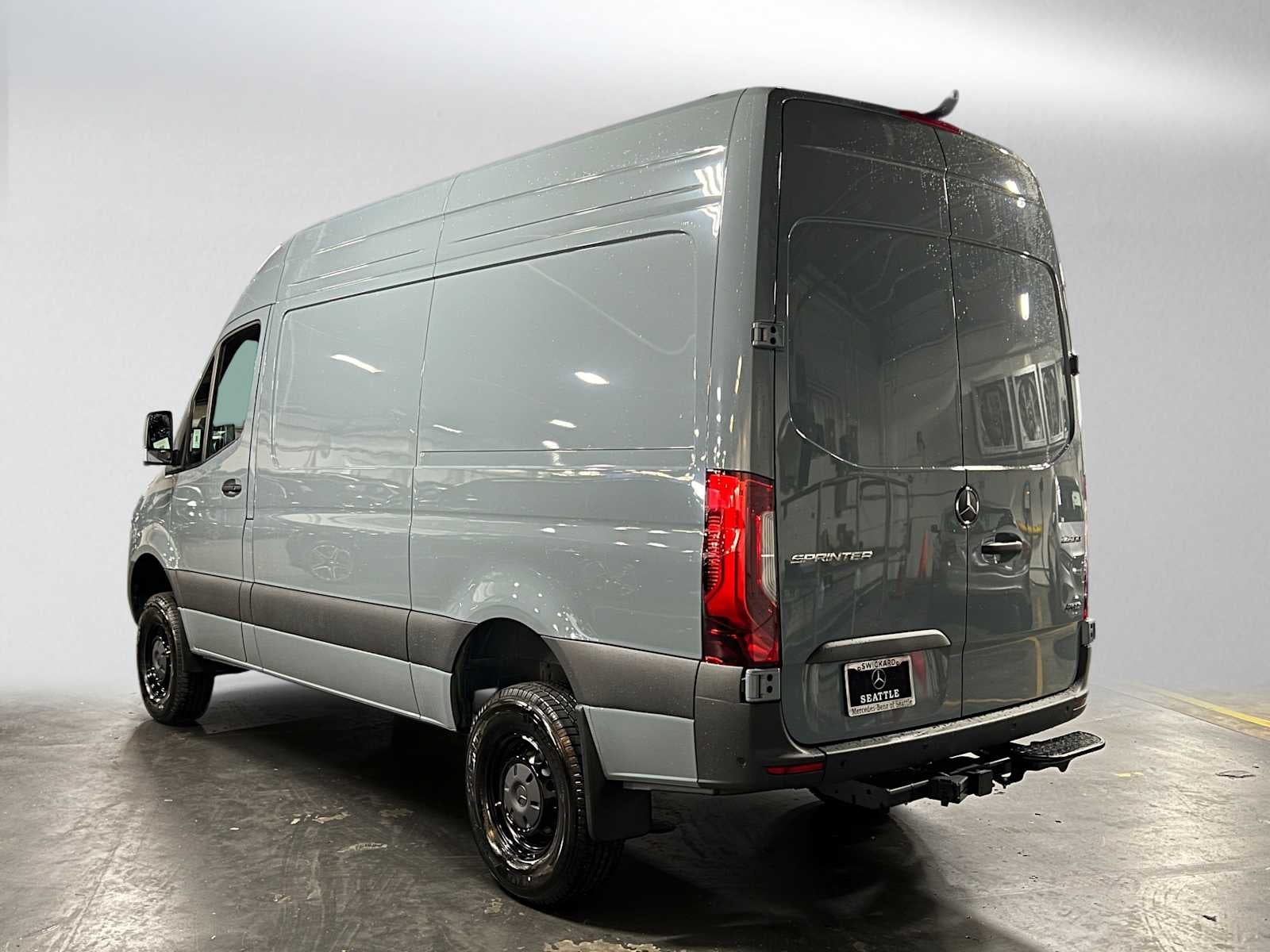 2026 Mercedes-Benz Sprinter 2500 Standard Roof I4 Diesel HO 144 AWD