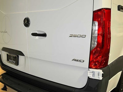 2025 Mercedes-Benz Sprinter Cargo 2500 Standard Roof I4 Diesel HO 144 AWD