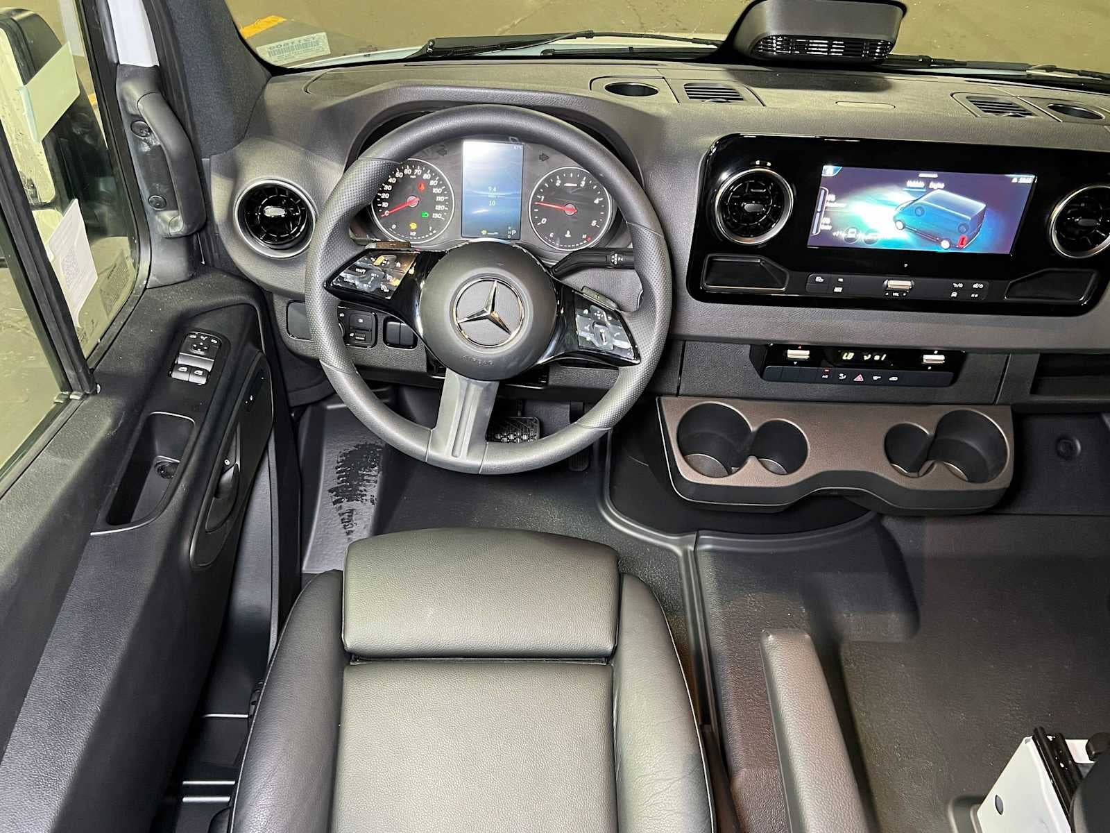 2025 Mercedes-Benz Sprinter Cargo 2500 Standard Roof I4 Diesel HO 144 AWD