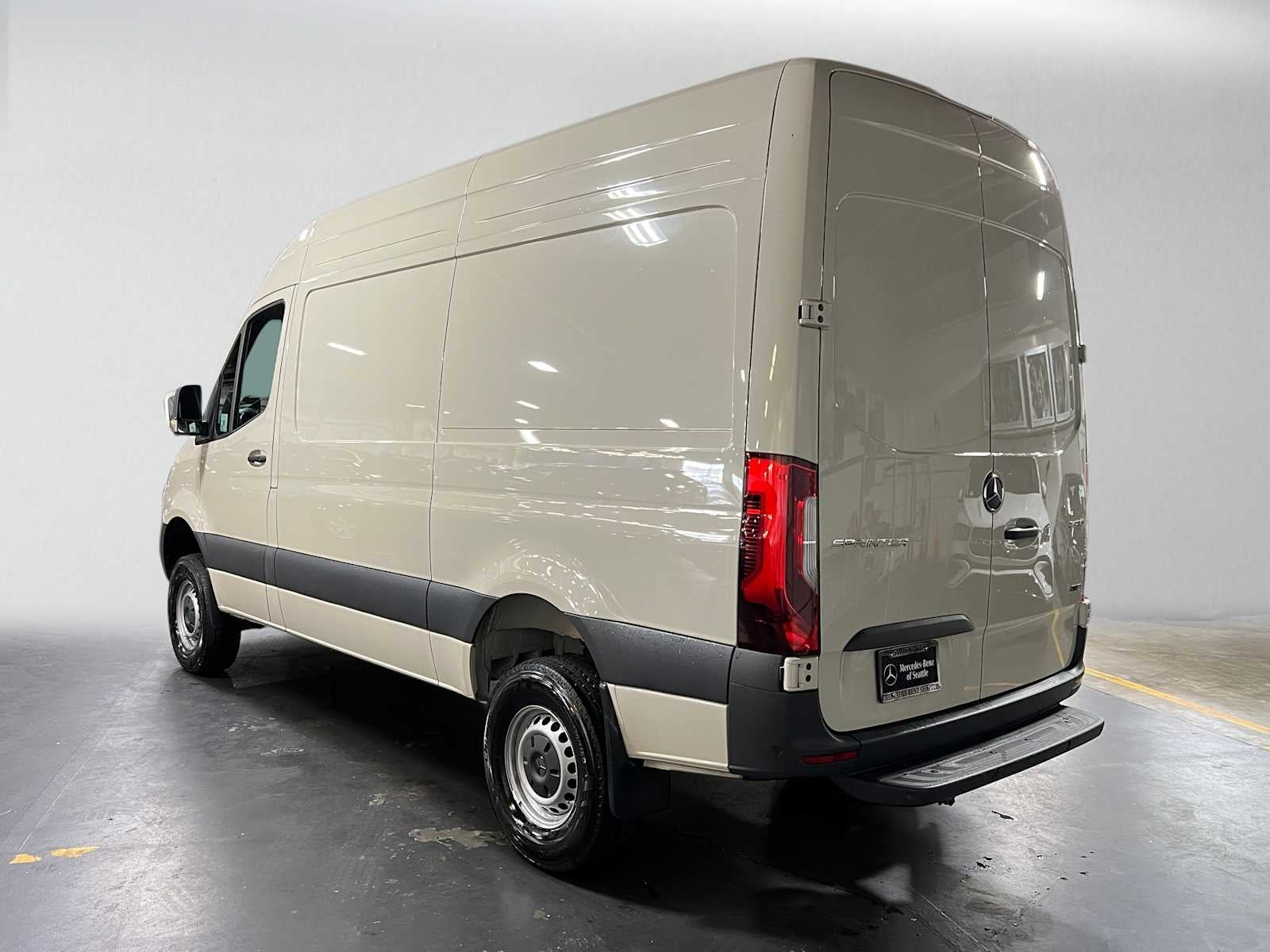 2026 Mercedes-Benz Sprinter 2500 Standard Roof I4 Diesel HO 144 AWD