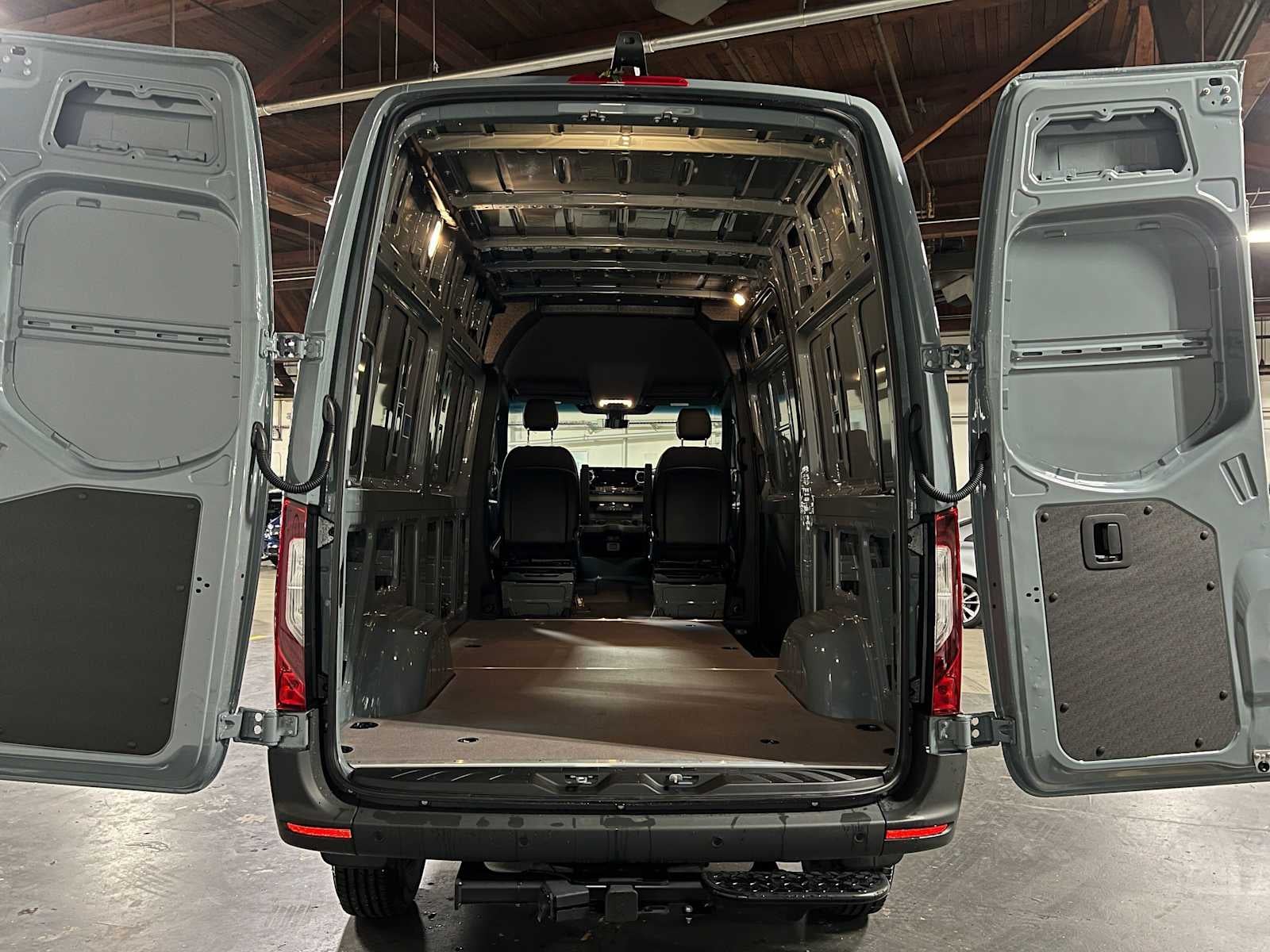 2026 Mercedes-Benz Sprinter 2500 Standard Roof I4 Diesel HO 144 AWD