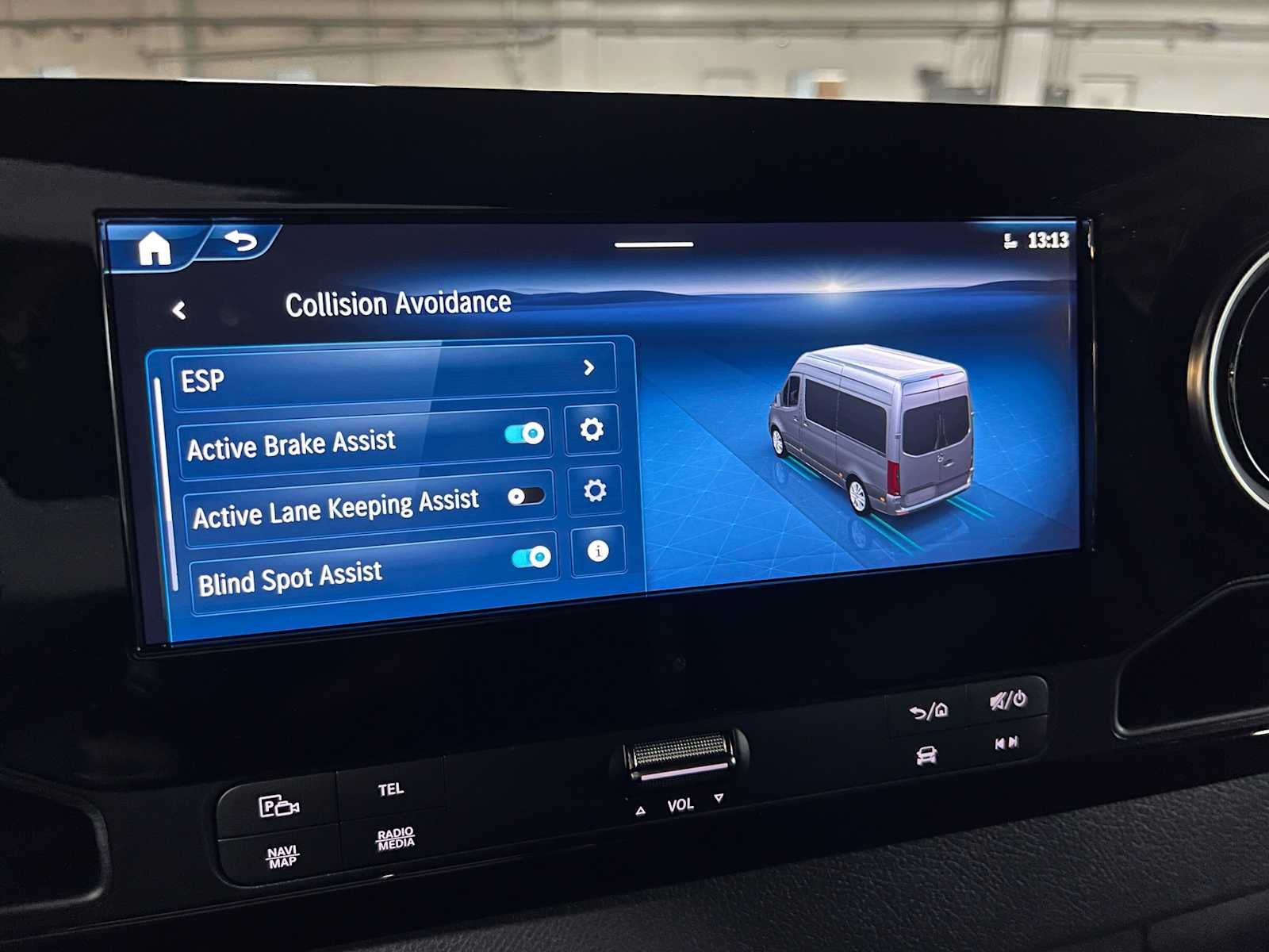 2026 Mercedes-Benz Sprinter 2500 Standard Roof I4 Diesel HO 144 AWD