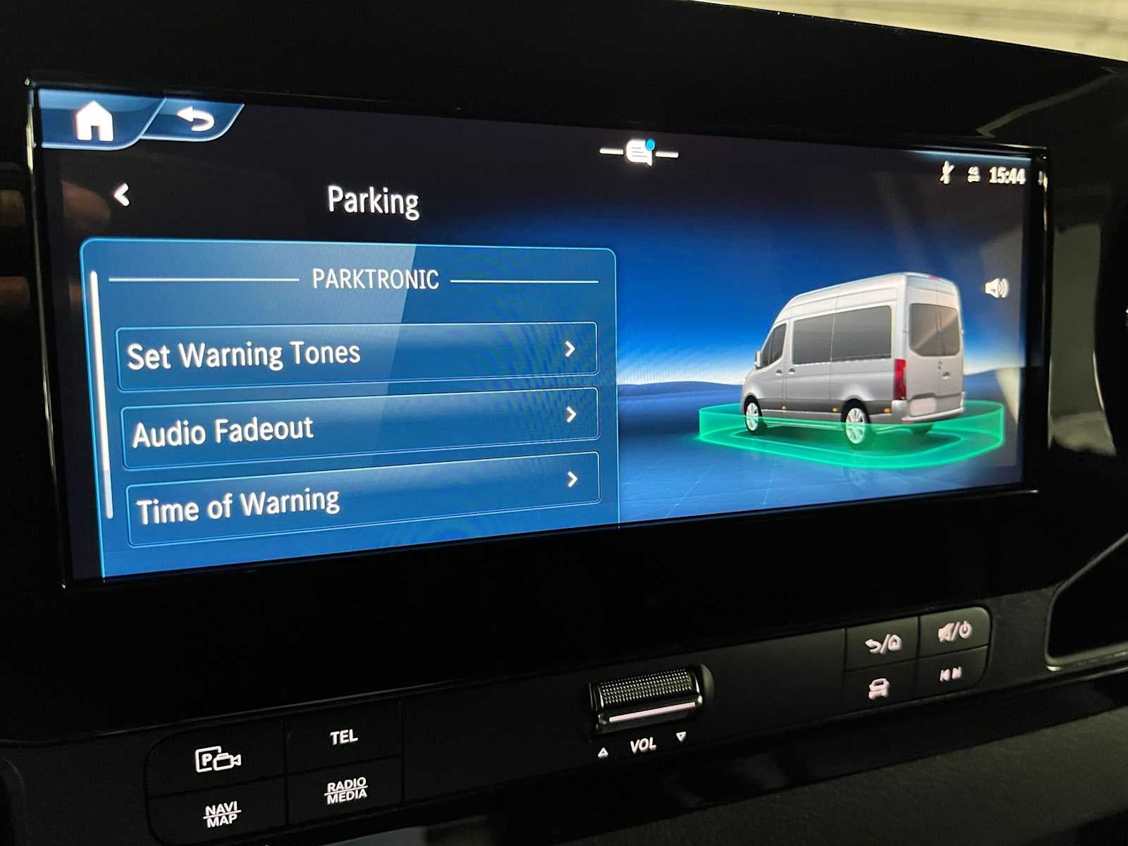 2027 Mercedes-Benz Sprinter Cargo 2500 Standard Roof I4 Diesel HO 144 AWD
