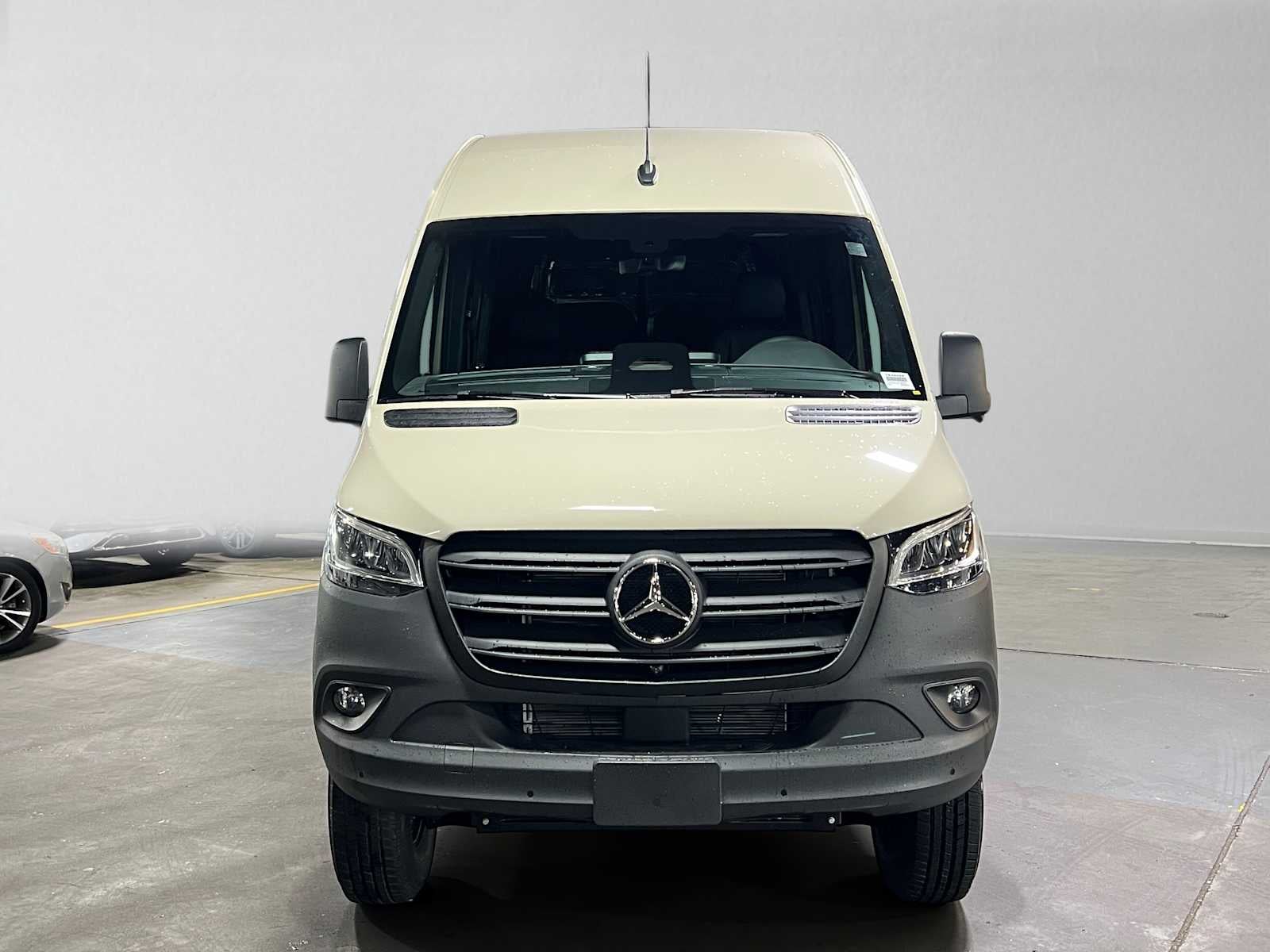 2027 Mercedes-Benz Sprinter Cargo 2500 Standard Roof I4 Diesel HO 144 AWD
