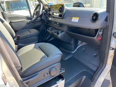 2027 Mercedes-Benz Sprinter Cargo 2500 Standard Roof I4 Diesel HO 144 AWD