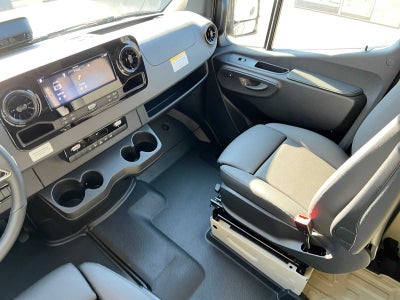 2027 Mercedes-Benz Sprinter Cargo 2500 Standard Roof I4 Diesel HO 144 AWD