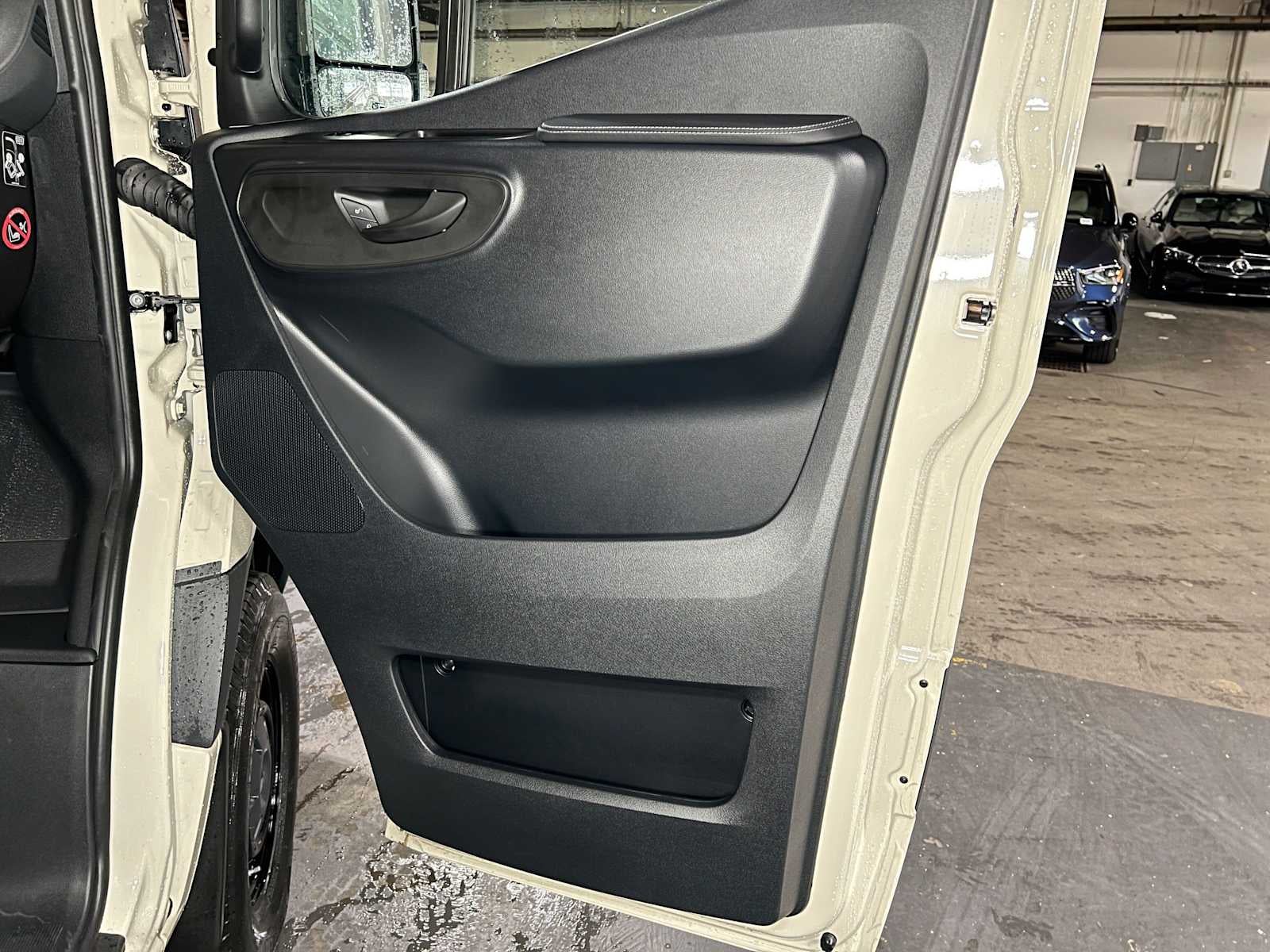 2026 Mercedes-Benz Sprinter 2500 Standard Roof I4 Diesel HO 144 AWD