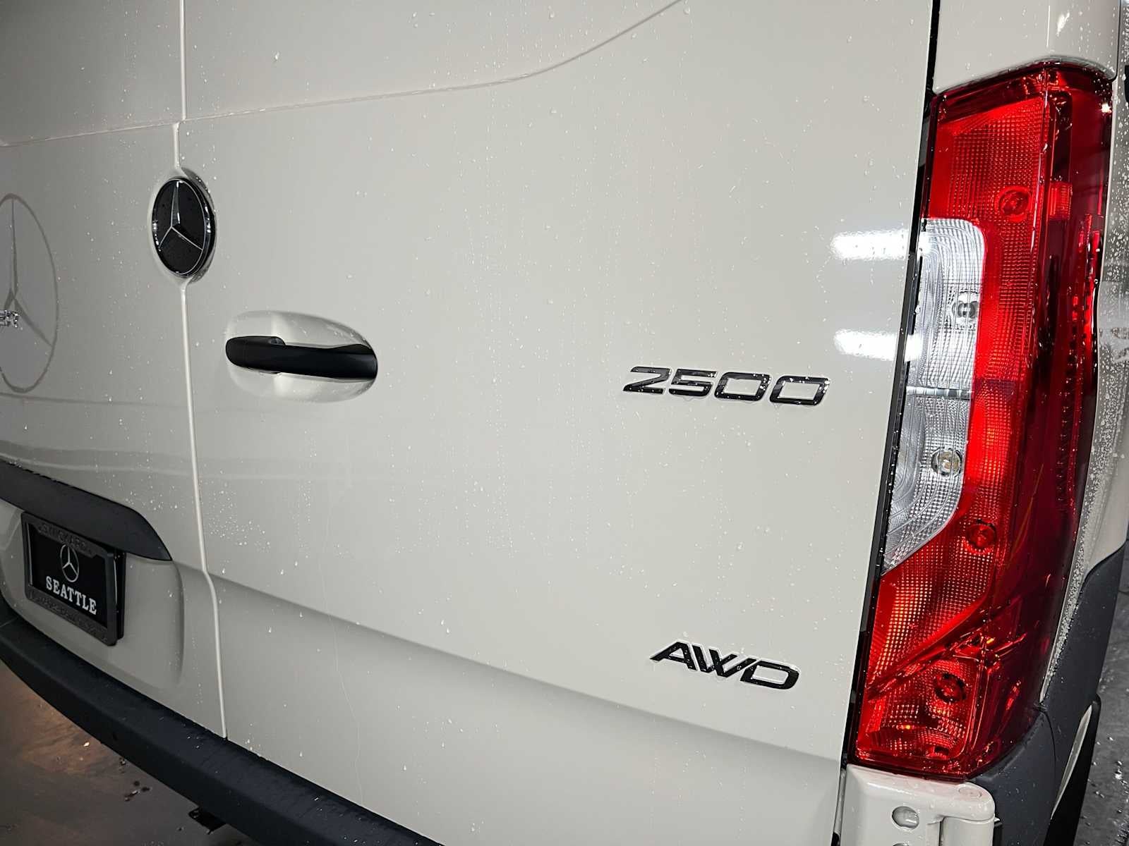2026 Mercedes-Benz Sprinter 2500 Standard Roof I4 Diesel HO 144 AWD