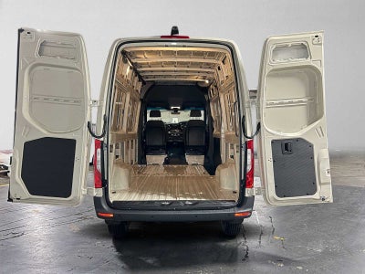2026 Mercedes-Benz Sprinter 2500 Standard Roof I4 Diesel HO 144 AWD