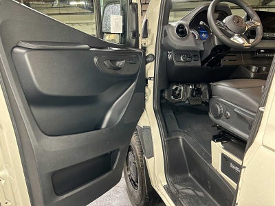 2026 Mercedes-Benz Sprinter 2500 Standard Roof I4 Diesel HO 144 AWD