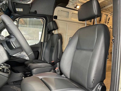 2026 Mercedes-Benz Sprinter 2500 Standard Roof I4 Diesel HO 144 AWD